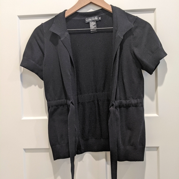 Black Short-Sleeve Sweater with Tie at Waist - Picture 3 of 3